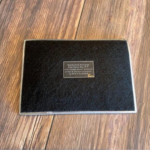 Ben’s Garden “Humphrey Bogart” Glass Tray - Picture 2 of 4